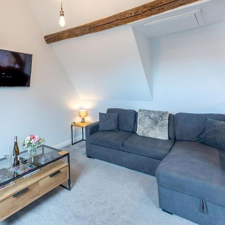 Pass The Keys 5C Charming Town Centre Apartment With Roof Top Views Shrewsbury Dış mekan fotoğraf