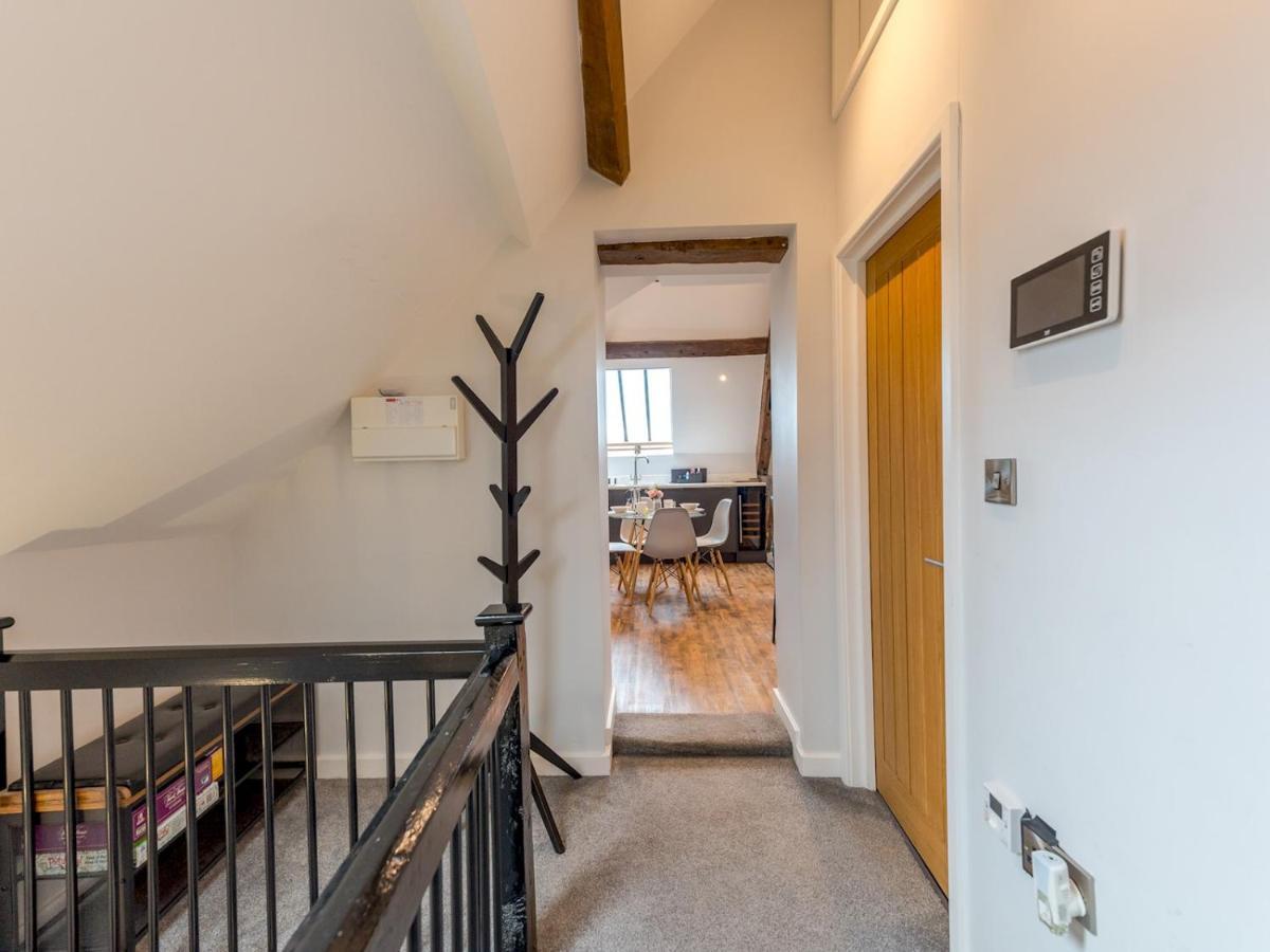Pass The Keys 5C Charming Town Centre Apartment With Roof Top Views Shrewsbury Dış mekan fotoğraf