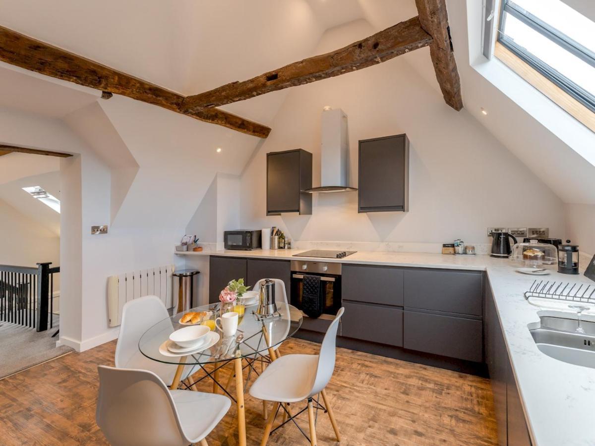 Pass The Keys 5C Charming Town Centre Apartment With Roof Top Views Shrewsbury Dış mekan fotoğraf