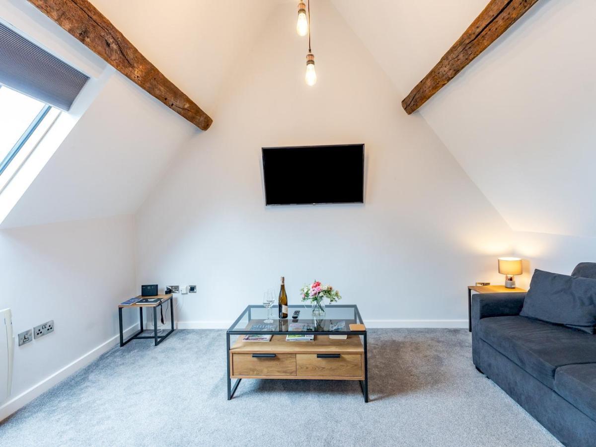 Pass The Keys 5C Charming Town Centre Apartment With Roof Top Views Shrewsbury Dış mekan fotoğraf