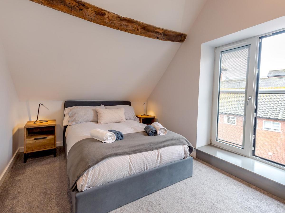 Pass The Keys 5C Charming Town Centre Apartment With Roof Top Views Shrewsbury Dış mekan fotoğraf